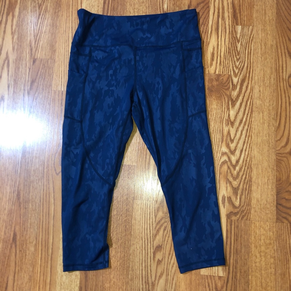 Zyia Light & Tight Blue on Blue Camo Crop Legging